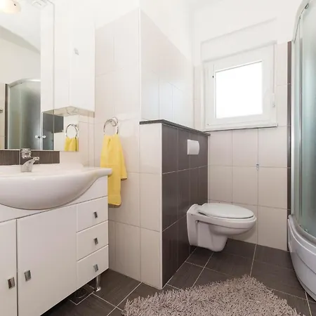 Three-bedroom In Saldun Apartman
