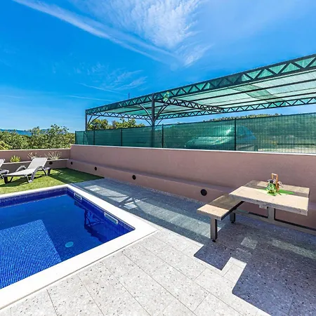 Lägenhet Three-bedroom In Saldun *