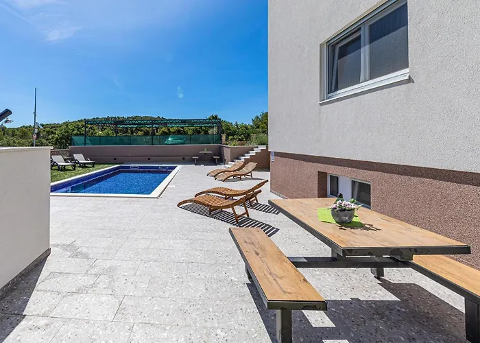 Διαμέρισμα Three-bedroom In Saldun *