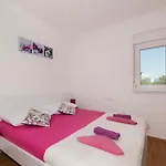 Apartment Three-bedroom In Saldun *